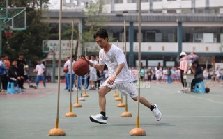 中考足球绕杆可以停顿吗，中考足球用什么牌子好